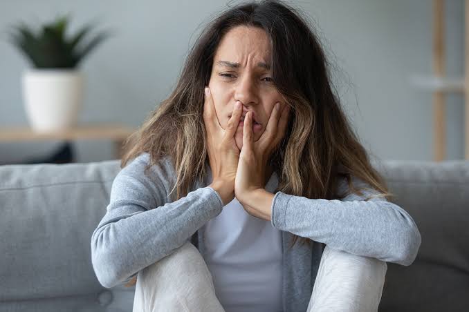 Alcohol Detox vs. Alcohol Rehab: What’s the Difference (and Which Do You Need First)?